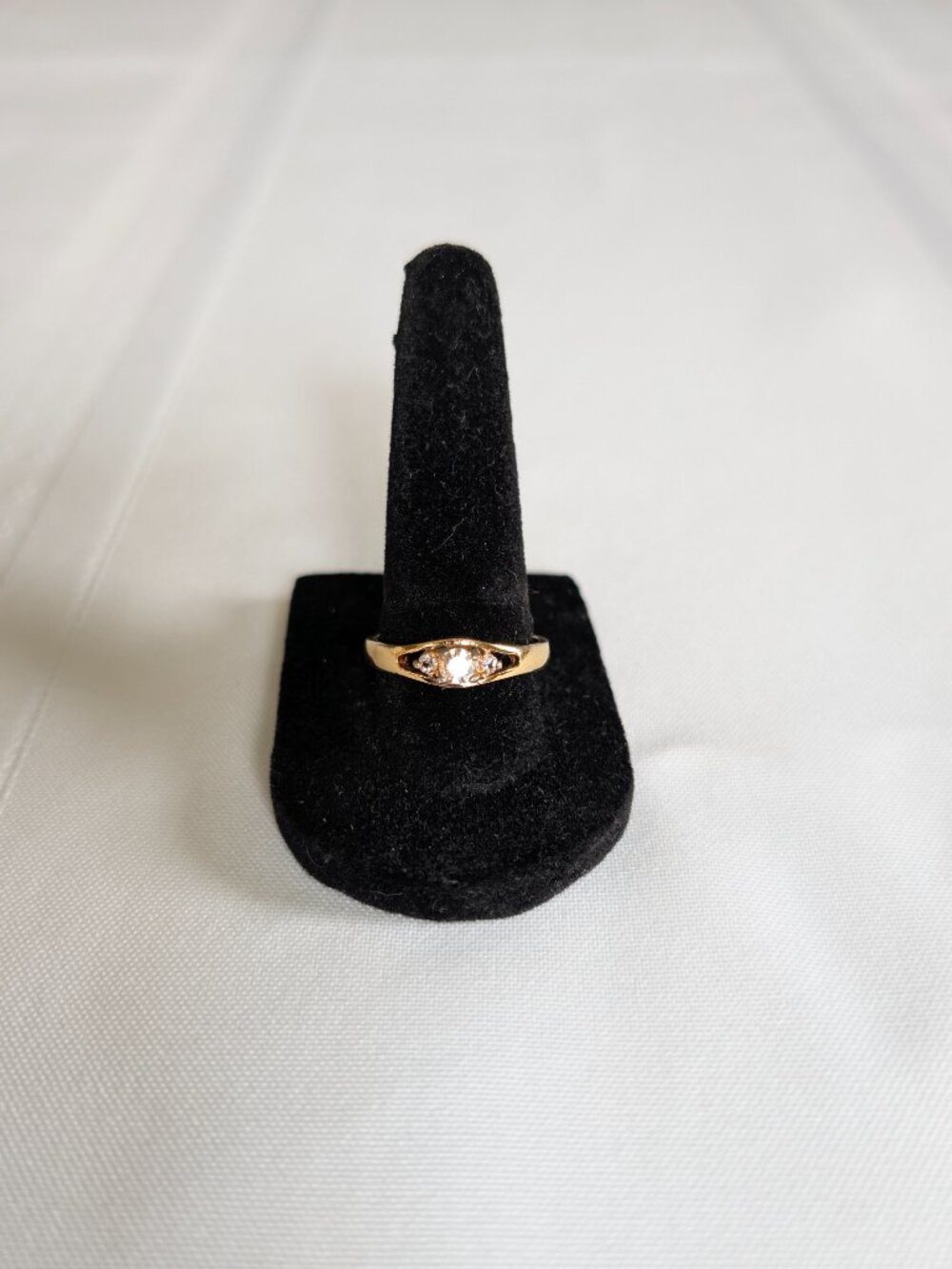 Gold-toned Crystal CZ Ring Vintage Size 8.75 - Picture 8 of 10